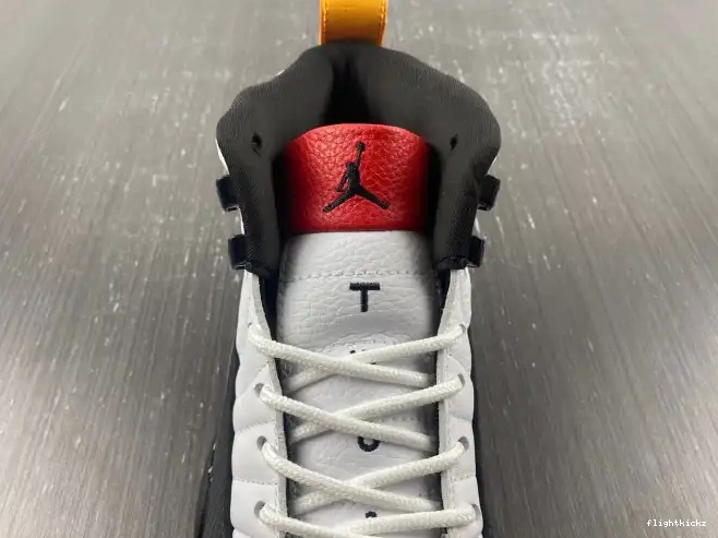 Air in Jordan DR8887-100 25 12 Years China 0428